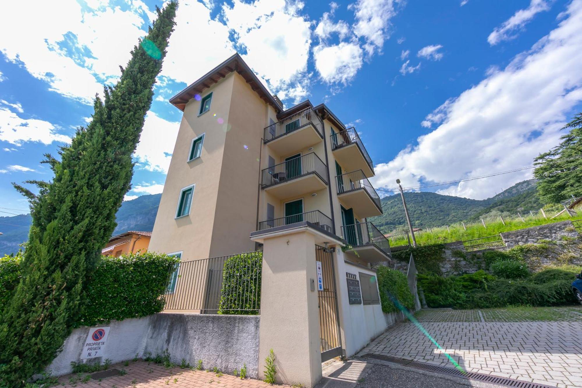 Belvedere Mansarda Tremezzo Buitenkant foto